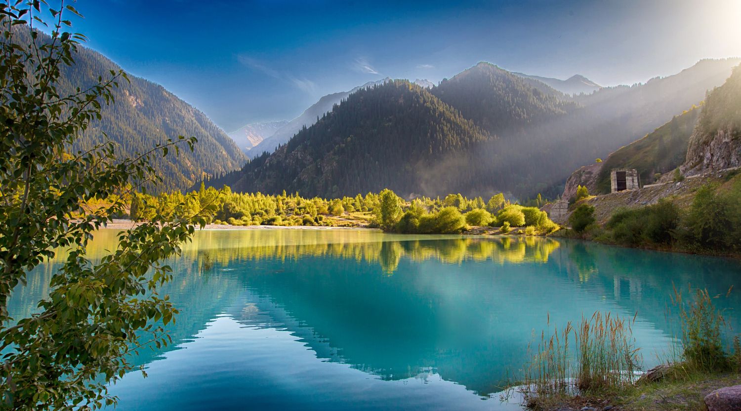Долина Тургень и горные озера.